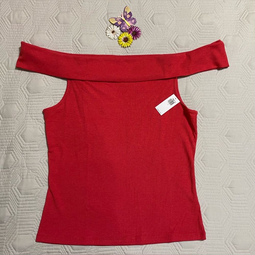 Old Navy Off the shoulder top Size L Red  NWT